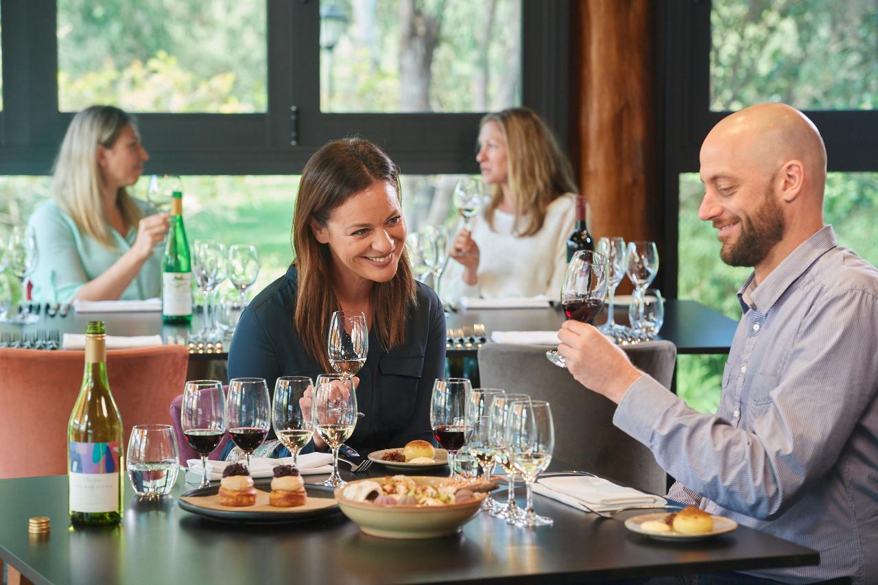 Seasonal Experience: Art, Wine & Farm-To-Fork Indulgence