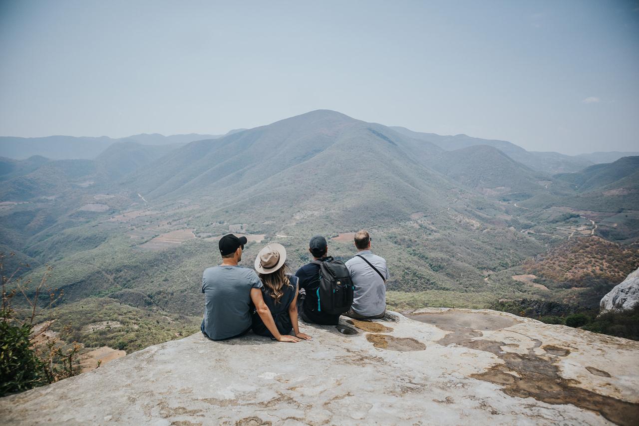 HIERVE EL AGUA, ZAPOTEC WEAVERS & ANCIENT WONDERS (Small Group Tour)