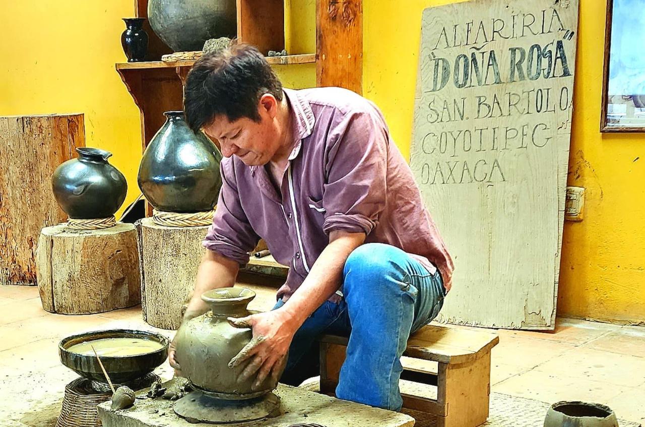 OAXACA CRAFTS, CUISINE & MEZCAL (Small Group Tour)