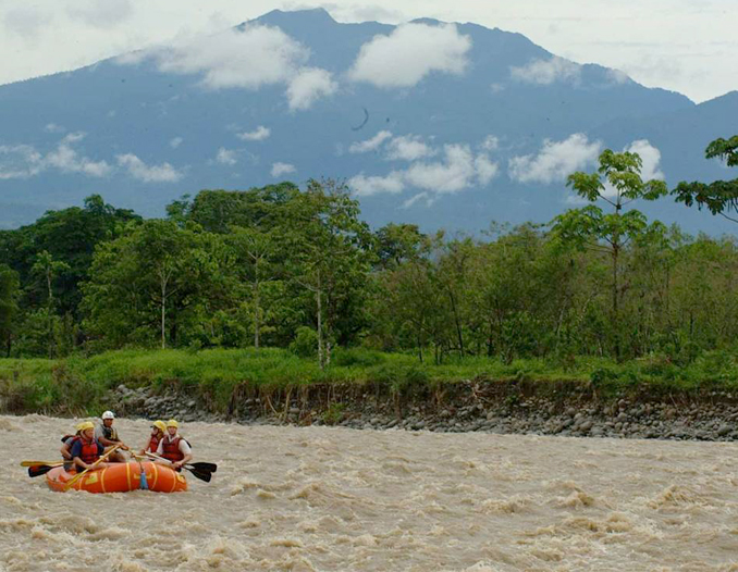  Reventazon White Water Rafting Class 2-3 San jose to Congo Bongo Eco Lodges