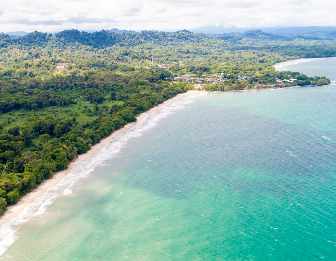  Cahuita Boat, Snorkel & Hiking  Congo Bongo