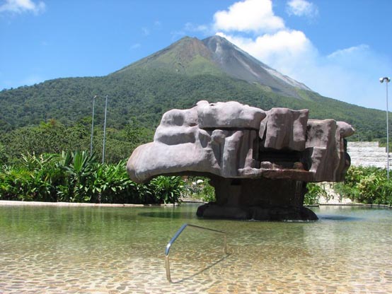 Arenal Hiking & Hot Springs COMBO Tour: Volcano Hike & Baldi Hot Springs with Dinner