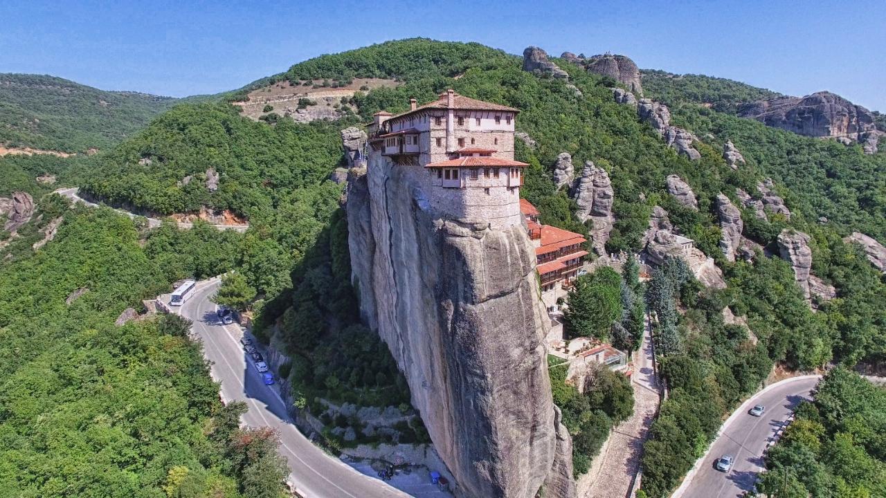 Panoramic Meteora and all Monasteries Tour