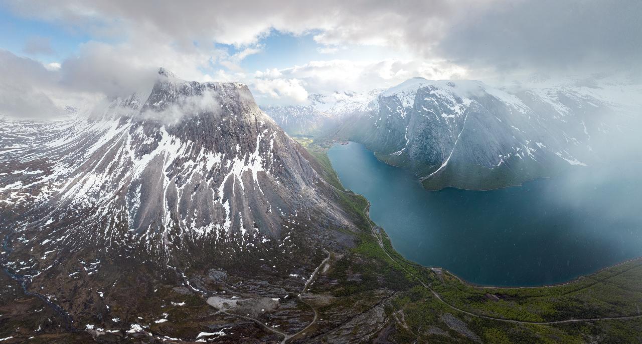 Hidden Fjords & Wildlife Expedition