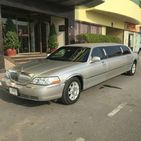 Lincoln 6 Pax Executive Limo