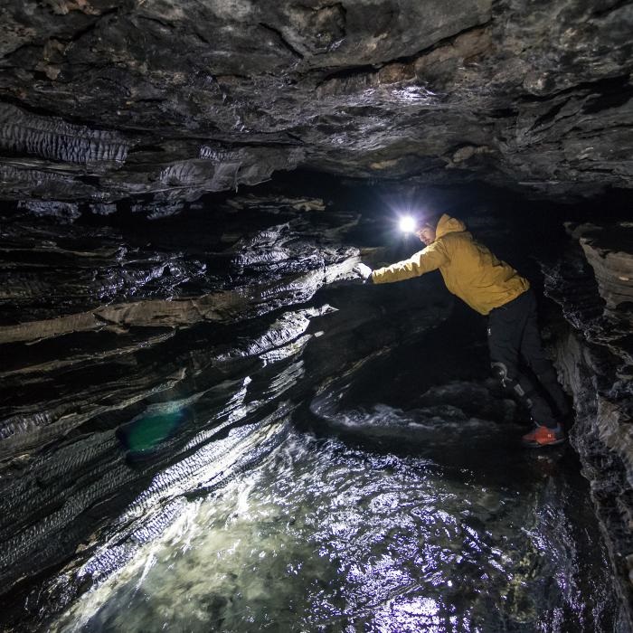 Grottäventyr/Cave adventure (3643-620)