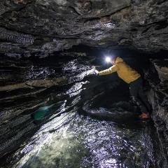 Grottäventyr/Cave adventure (3643-620)