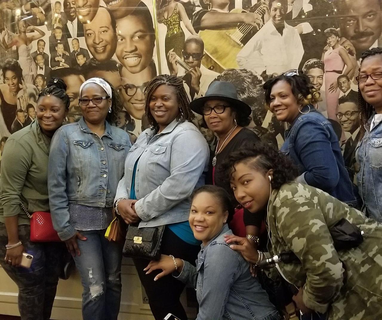 harlem apollo theater tour