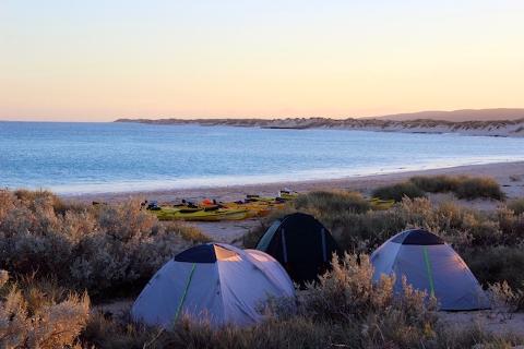 Beach_camp_640px