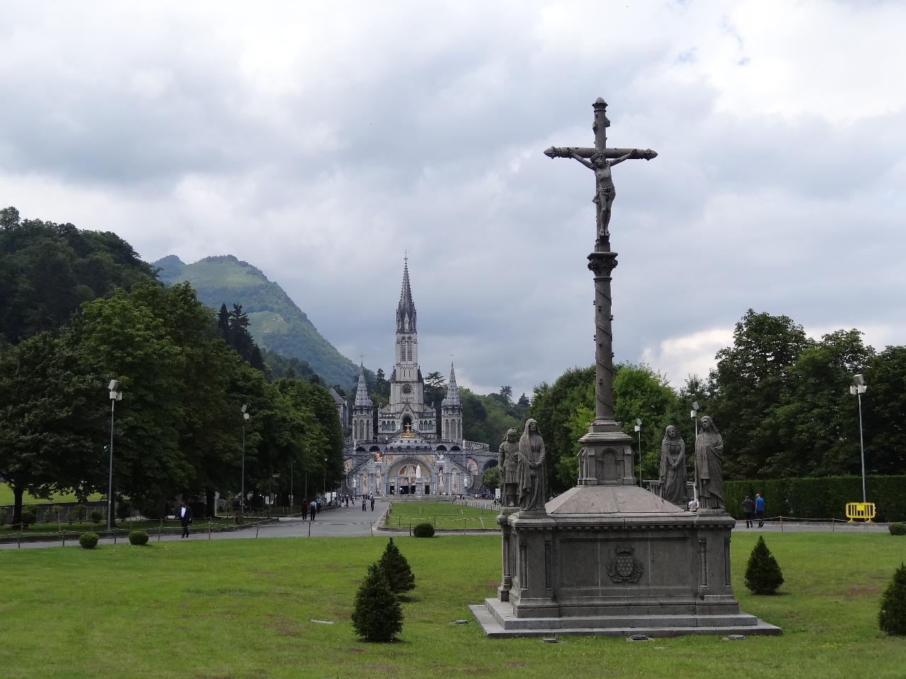 11 days Lourdes, Rome and Assisi Pilgrimage - CBM Can't Be Missed Tours ...