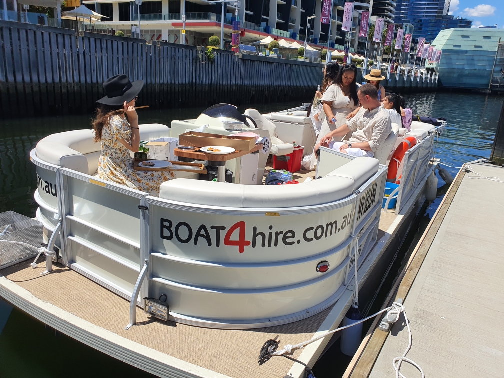 A Pontoon Party 2-Hour Boat Hire