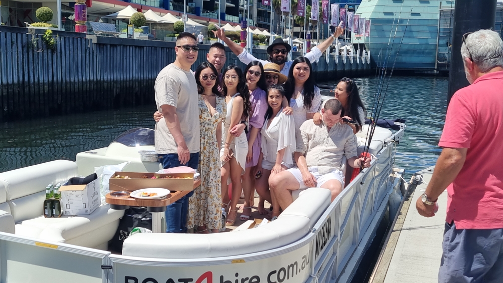 A Pontoon Party 2-Hour Boat Hire