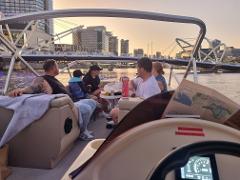 7:00PM TO 10:00PM NIGHT YARRA RIVER CRUISE MELBOURNE - PONTOON BOAT WITH SKIPPER