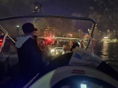 NIGHT YARRA RIVER CRUISE MELBOURNE - PONTOON BOAT WITH SKIPPER