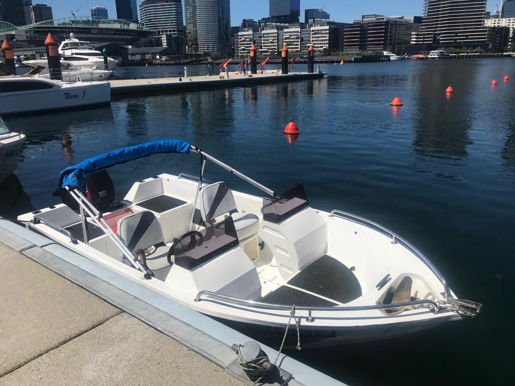 FISHING BOAT HIRE MELBOURNE (1HR) "JOY" 5 PASSENGERS