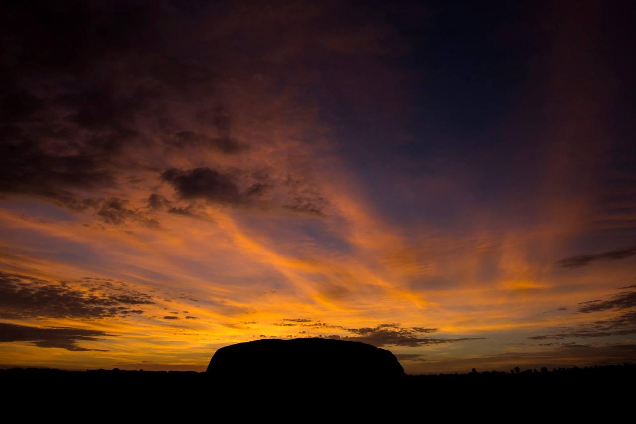 7 Day Package *Cairns to Ayers Rock (Uluru) plus continue to Adelaide*