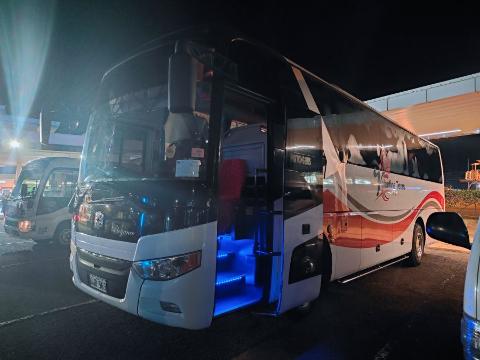 transportation services for group of 24 passengers