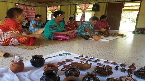 Lawai_Pottery_2