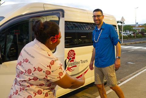 Private VAN: Nadi Airport to Outrigger resort 