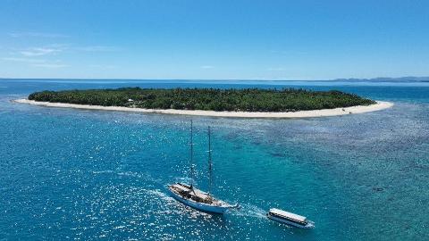 Captain Cook Cruises Island and Reef Day Sail – Kadavu Lailai