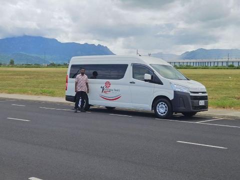 Private Van transfer: (Airport area hotels Zone 1) Fiji Gateway/Tokatoka/ Tanoa to  Nadi Airport