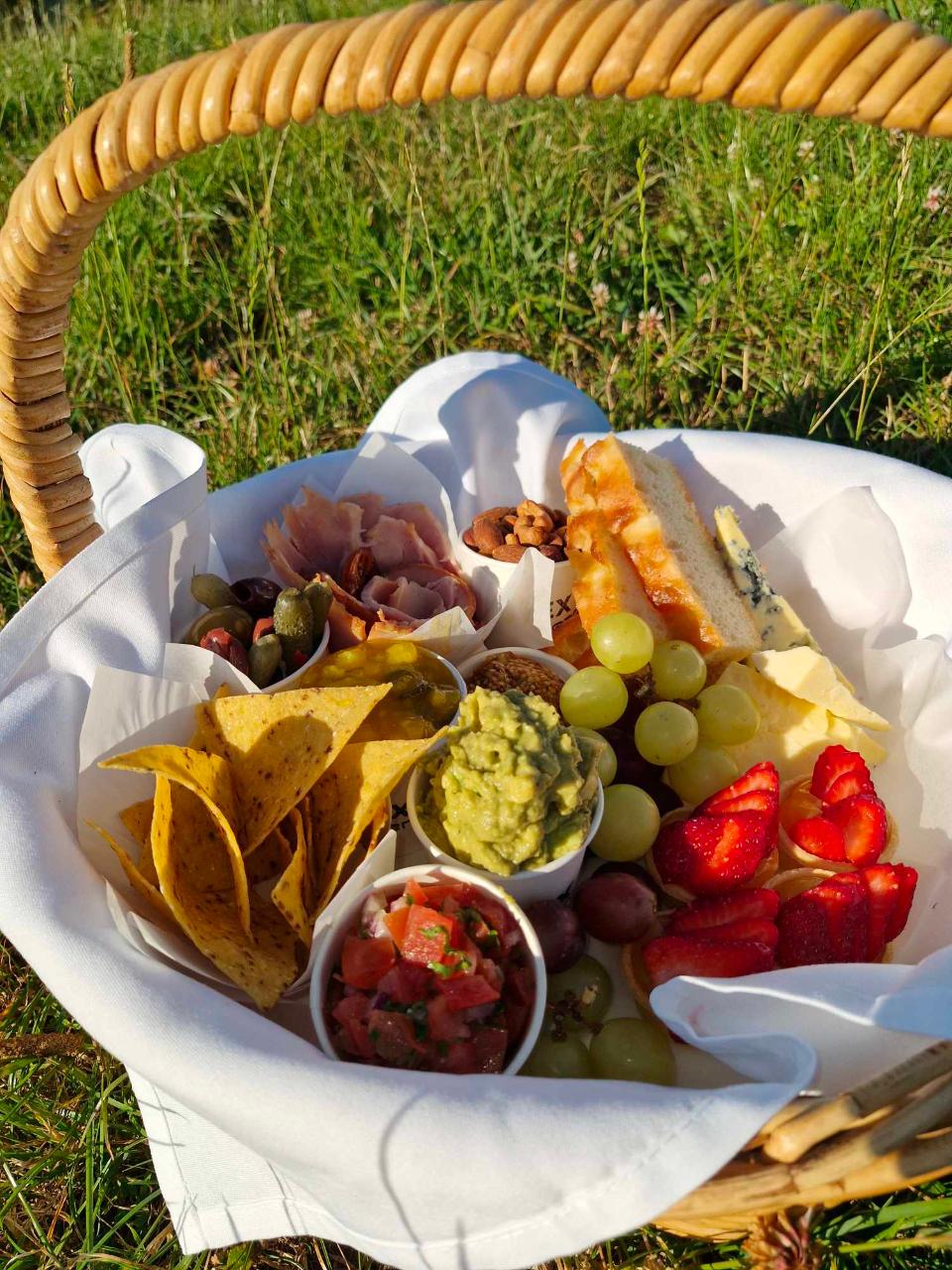 Valentine’s Ploughman's Picnic Basket and Zoo Entry for Two (R18)