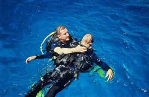 RESCUE DIVER COURSE