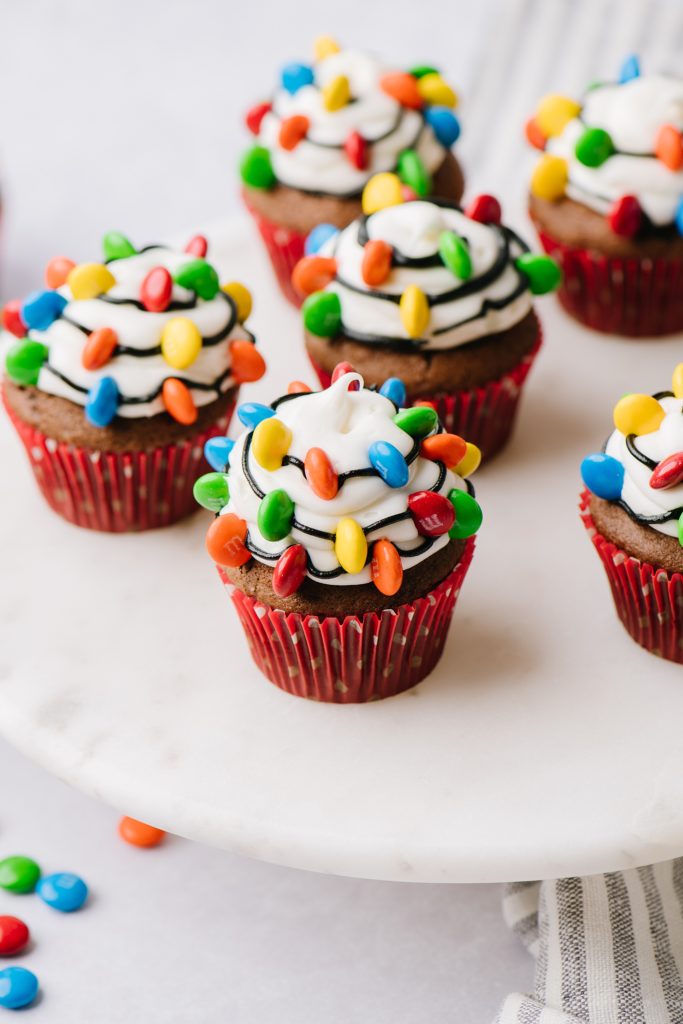 Cleo's Kitchen: Muffin Decorating ($) - Location: Activities Beach Club