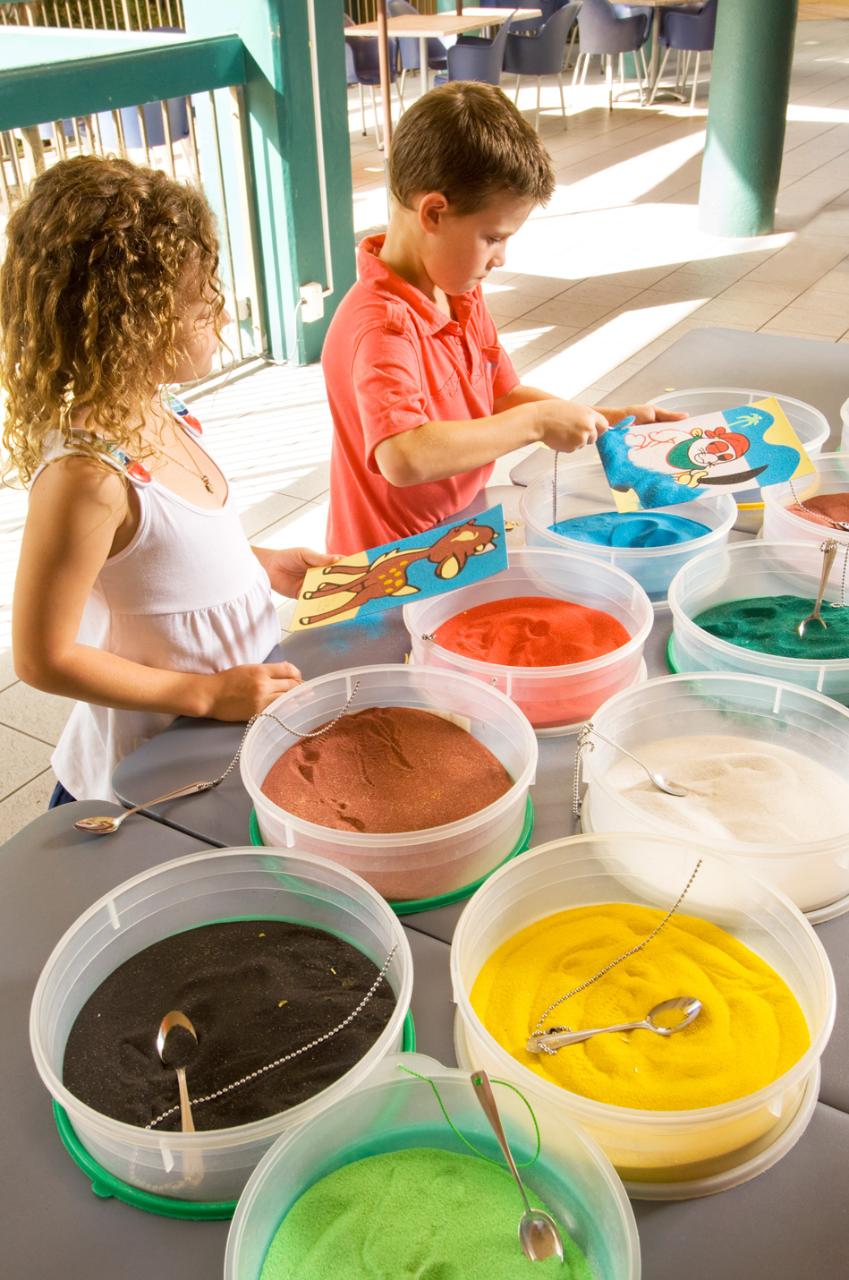 Captain & Friends Sand Art ($)