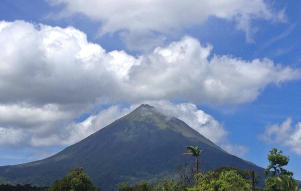 San Jose to Arenal Day Tour: Arenal Volcano View + Lunch + Hot Springs + Dinner