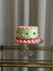 How-To: Cake Decorating