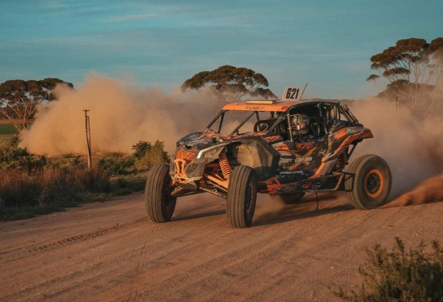 OFF ROAD BUGGY AND OUTBACK PUB