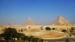 Private Full Day Tour to Giza Pyramids - Sphinx - Memphis, Sakkara and Dahshur + Lunch + Drinks