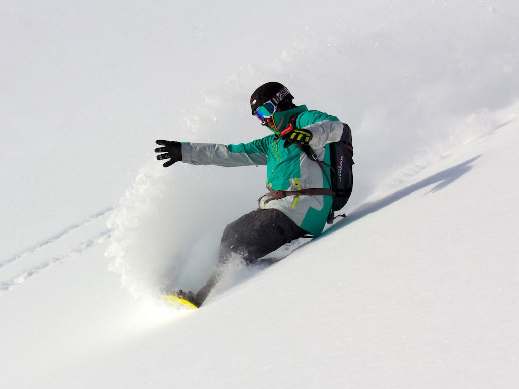 2 DAY CATSKIING AND STAYOVER - LM RATE