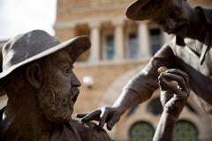 The Perth Mint's Great Golden Hunt