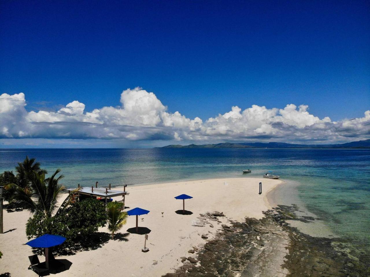 OOLALA DAY ON SAVALA ISLAND