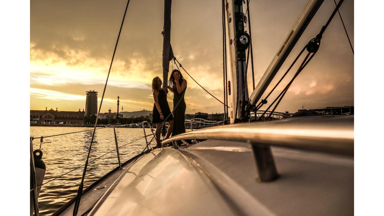 Unique Sunset Sailing Experience Barcelona 2 h. Sailing Experience