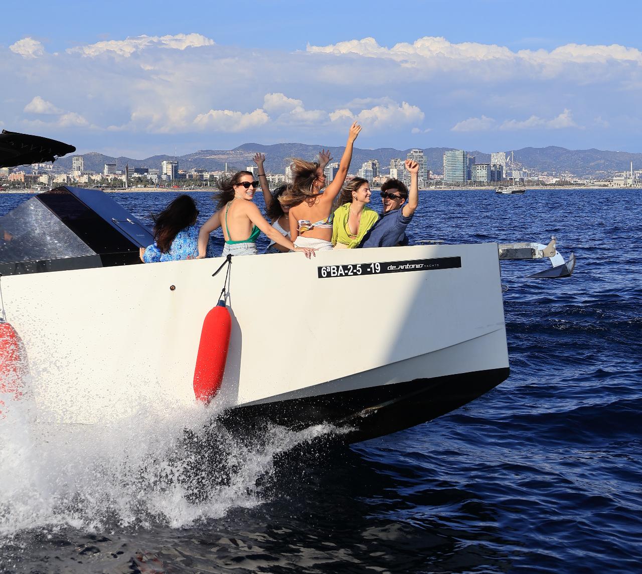 Private Motor Boat Half-Day Tour from Barcelona to Sitges