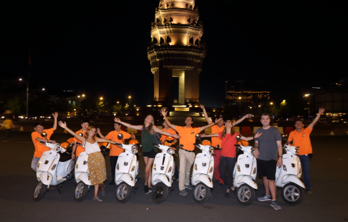  Vespa Phnom Penh After Dark - Nightlife & Foodie Adventure