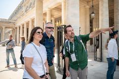 FROM NOTRE DAME TO THE LOUVRE - Private Walking Tour