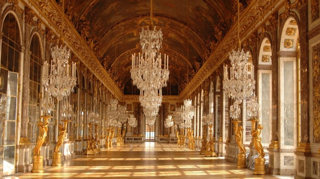 Full Day at Versailles - Royal Palace, Hall of Mirrors & Marie-Antoinette's Trianon