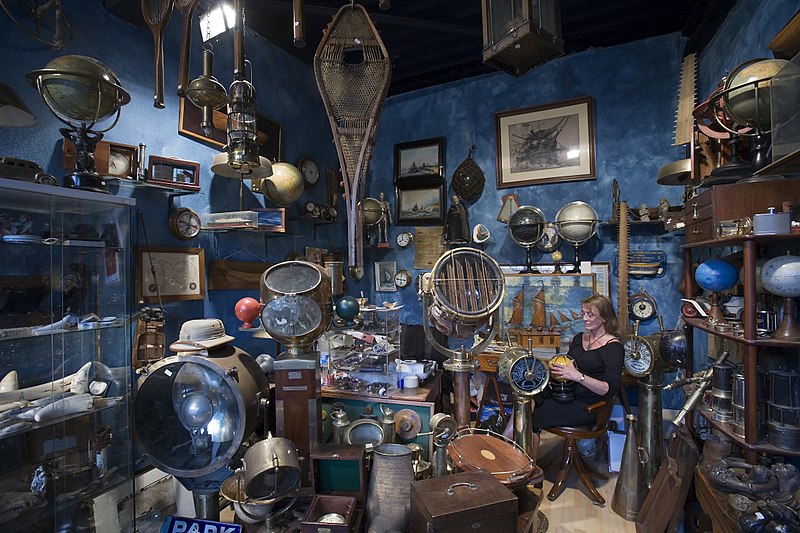 Paris Flea Market - The Ultimate Experience