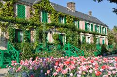 Private Tour of Monet’s gardens in Giverny – Skip-the-line tickets and transportation