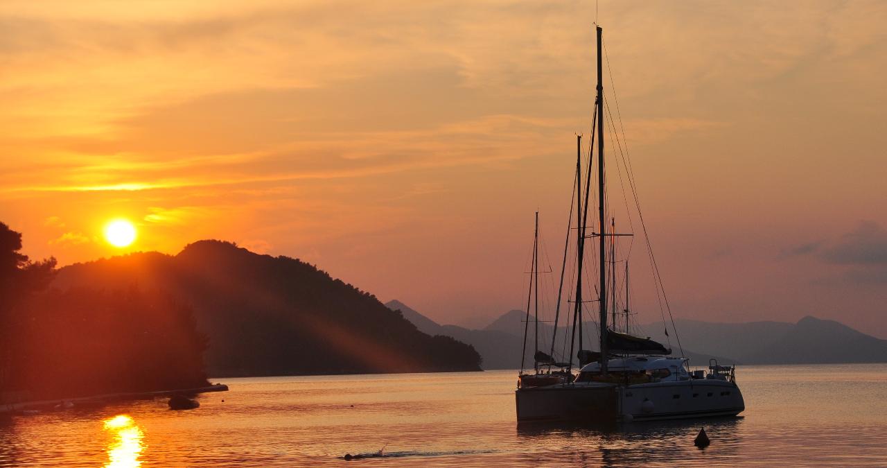 Sunset sailing 