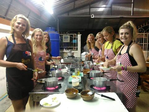 Dinner Class in Smart Thai Cookery School in Ao Nang