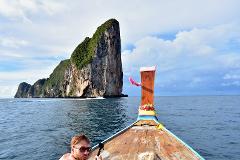 Half-Day Tour to Phi Phi Leh by Longtail Boat from Phi Phi Don