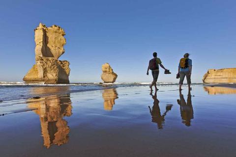 4 Day Self Guided Walk: Parker Campground to 12 Apostles (74km) Departs Tuesday