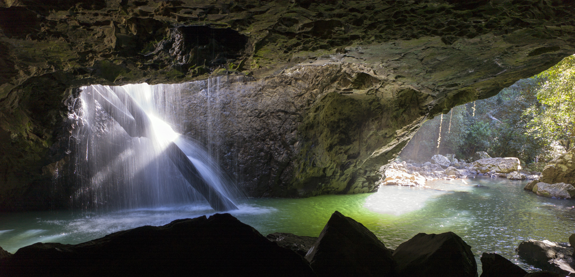 Springbrook, Natural Arch & Numinbah Valley Day Tour