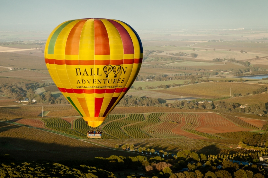 1 Hour Sunrise Balloon Flight with Barossa breakfast