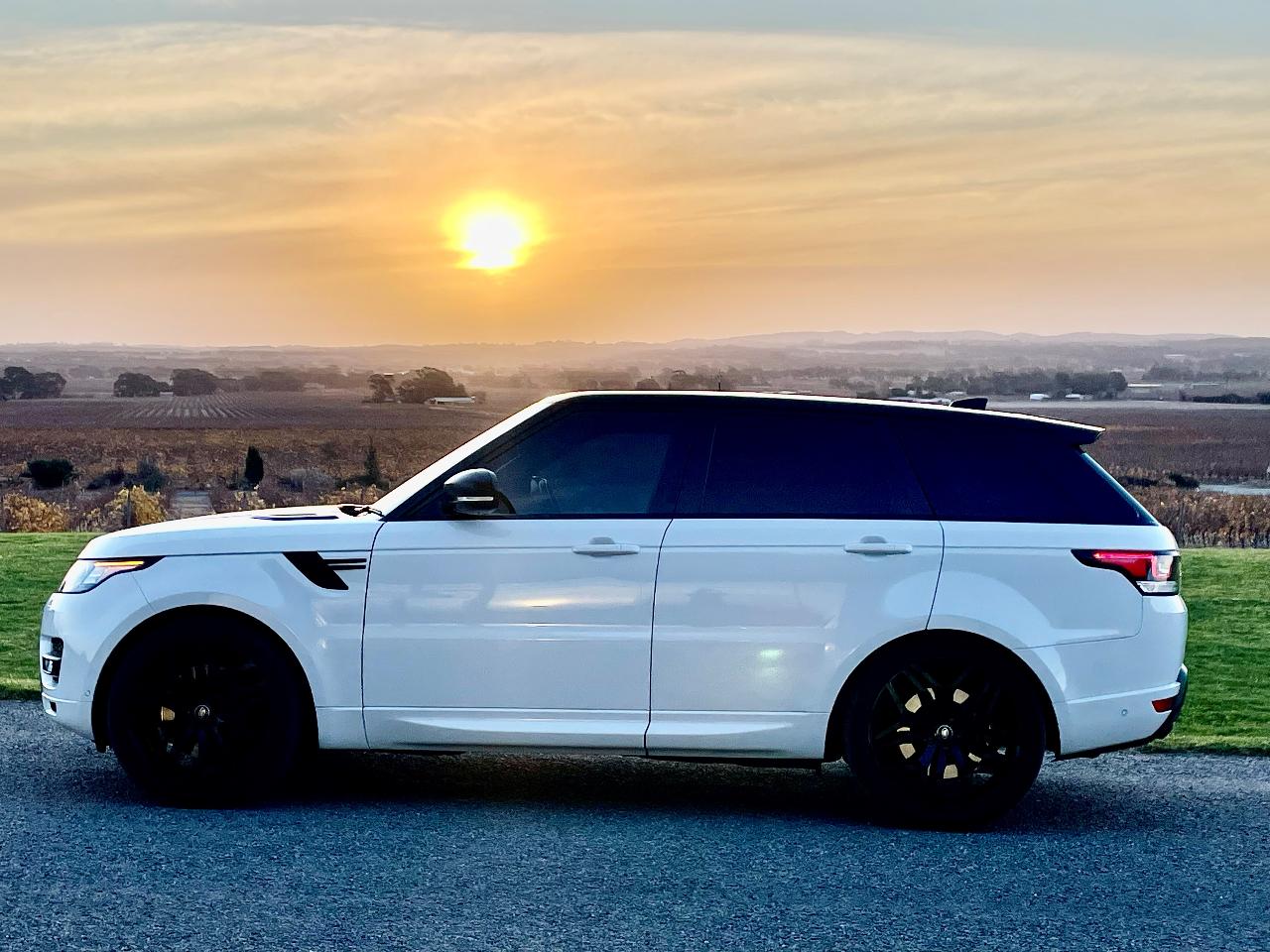 Barossa Uncut - Luxury Range Rover, 3.5hr - Gift Card For 2 People